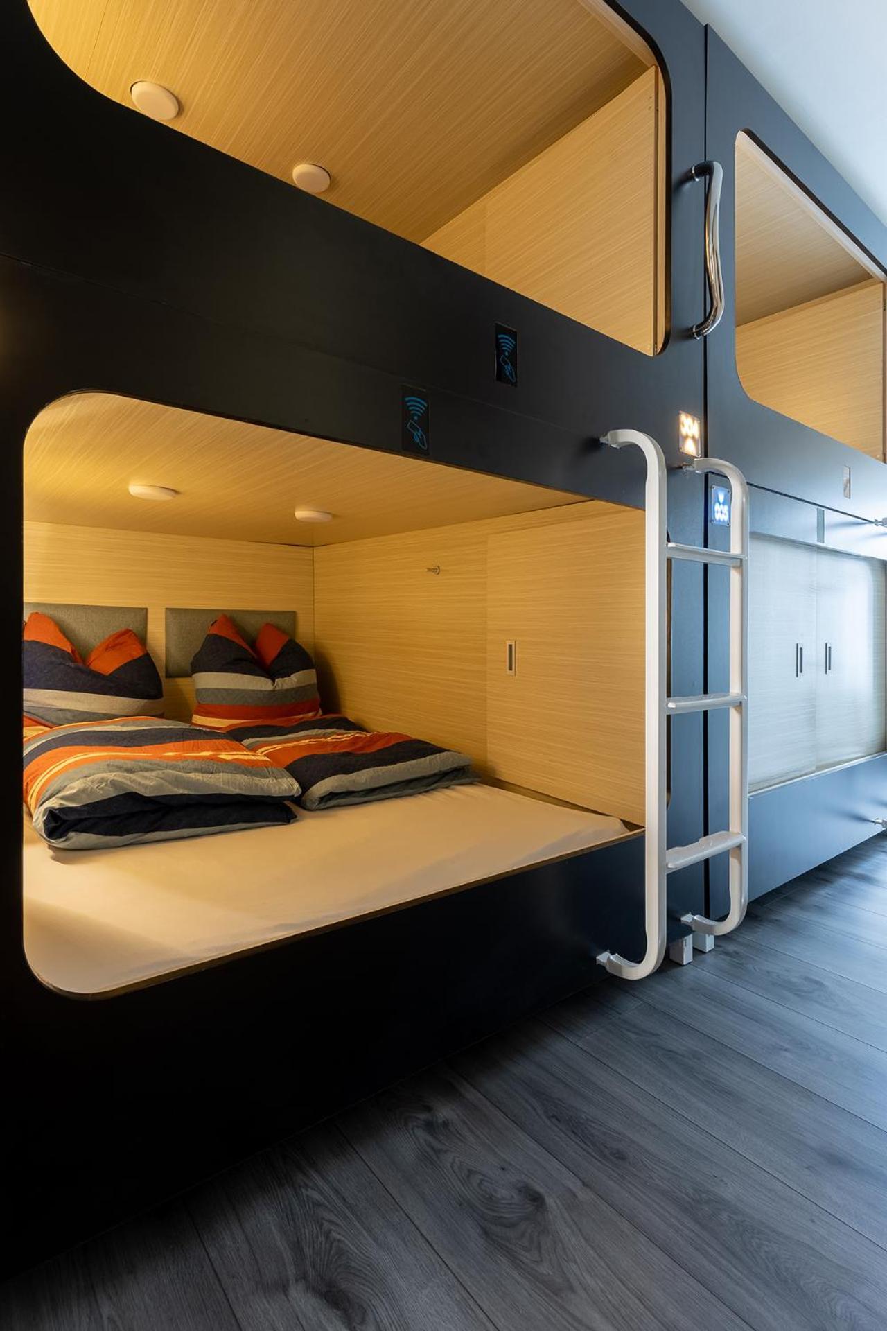 Mue Cubes Hotel Gundelfingen  Buitenkant foto